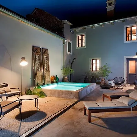 Br By Rent Istria Alojamento de Acomodação e Pequeno-almoço